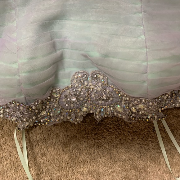 Pastel colored short formal dress - Picture 8 of 12